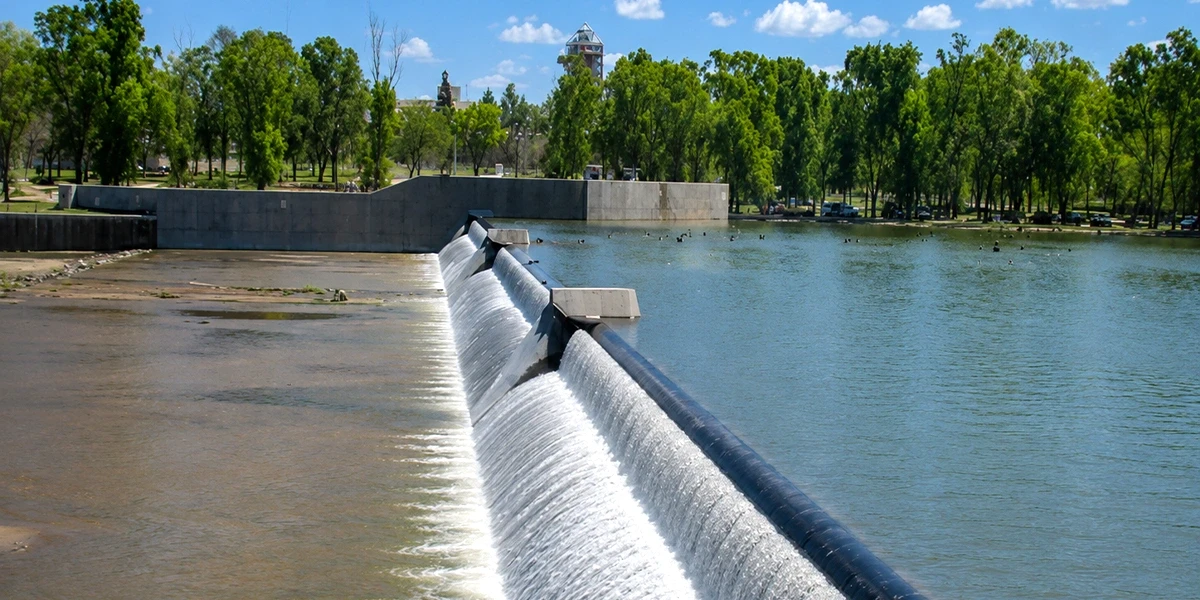 Flood Mitigation with Inflatable Rubber Dams: Real Projects, Real Results